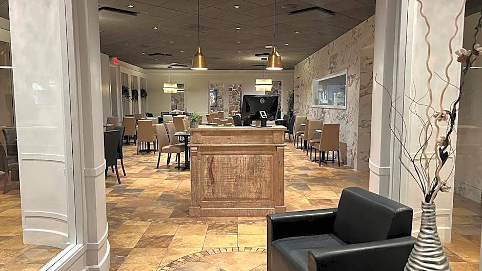 Hotel & Suites Le Dauphin Drummondville