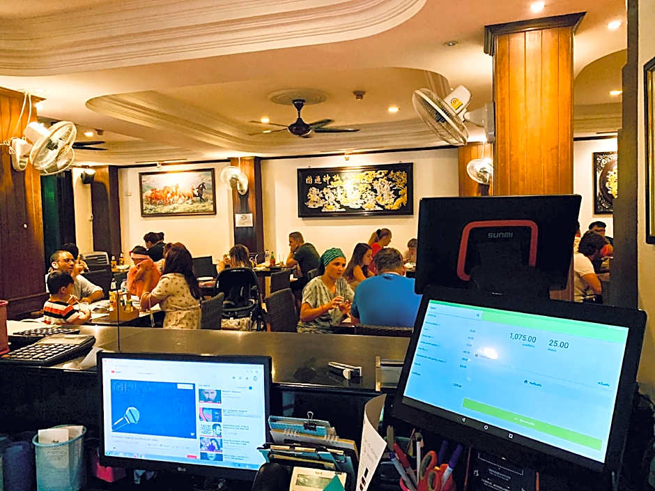 Surin Bay Inn (East Sun Properties Co., Ltd.)