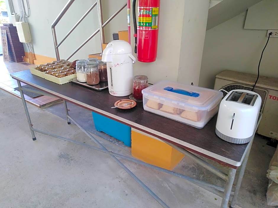 walking street hostel by new wave