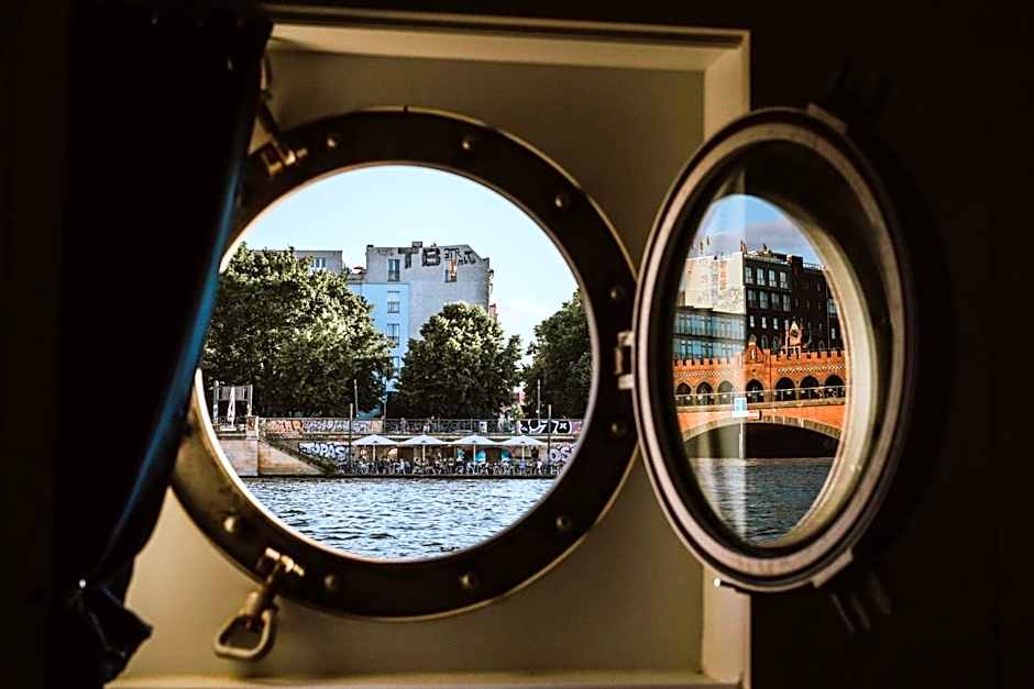 Shipotel-Berlin GmbH, Shipotel Eastern & Shipotel Western