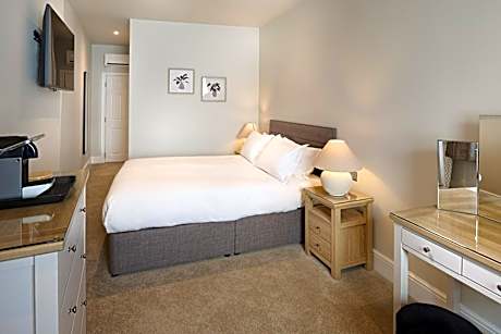 Cozy King Room - Non-Smoking