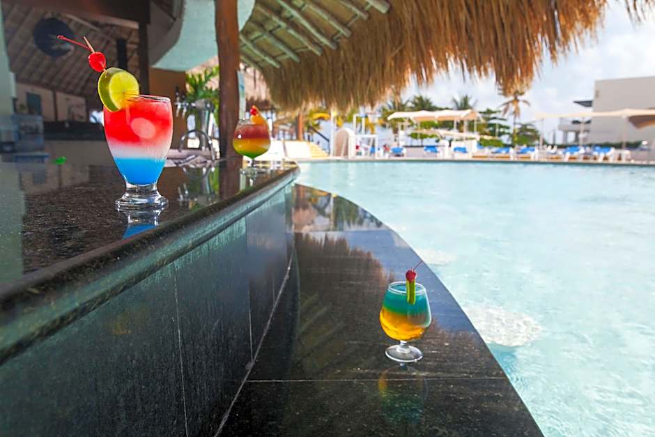 Aquamarina Beach