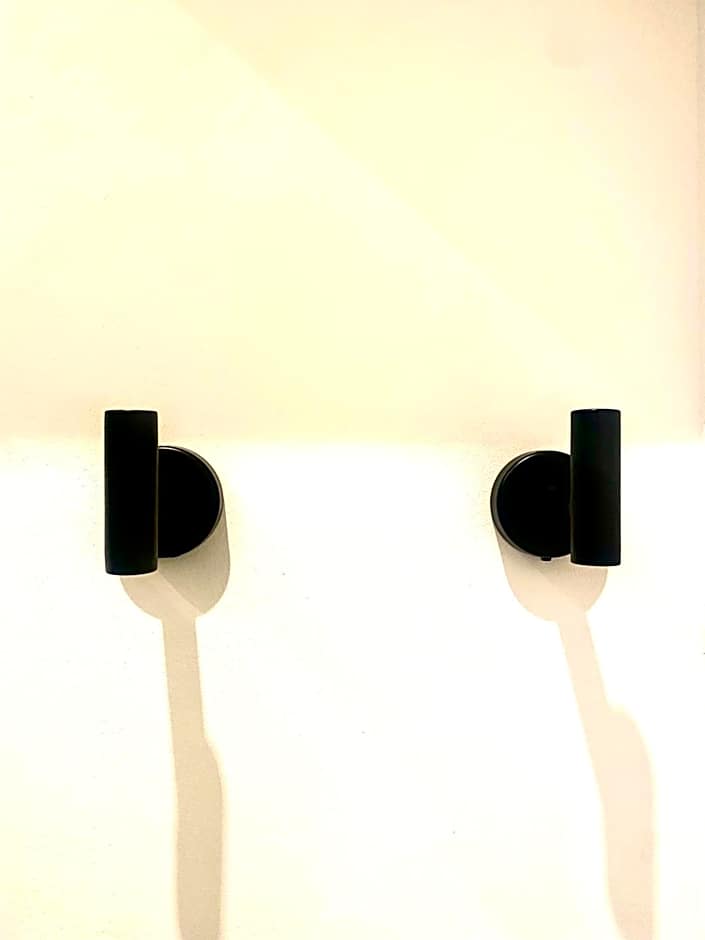 Duke and Duchess Apartments and Rooms - Private in Room Hot Tub Suites