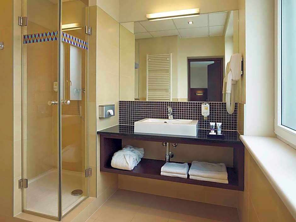 Mercure Airport Warszawa Hotel