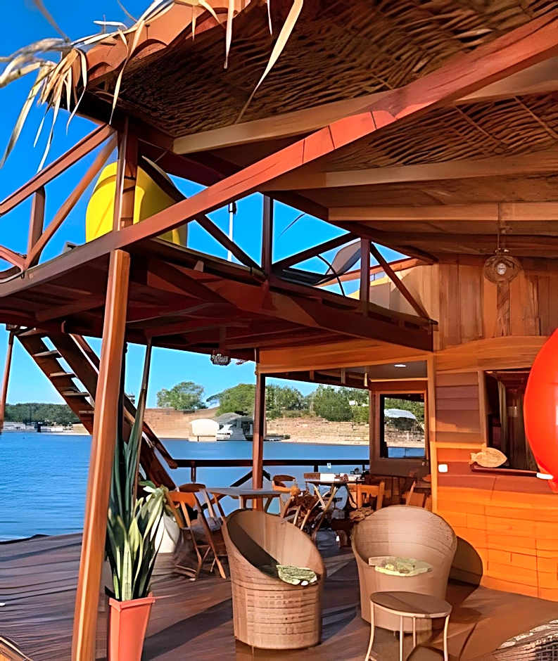 Casa Flutuante - Experiência única