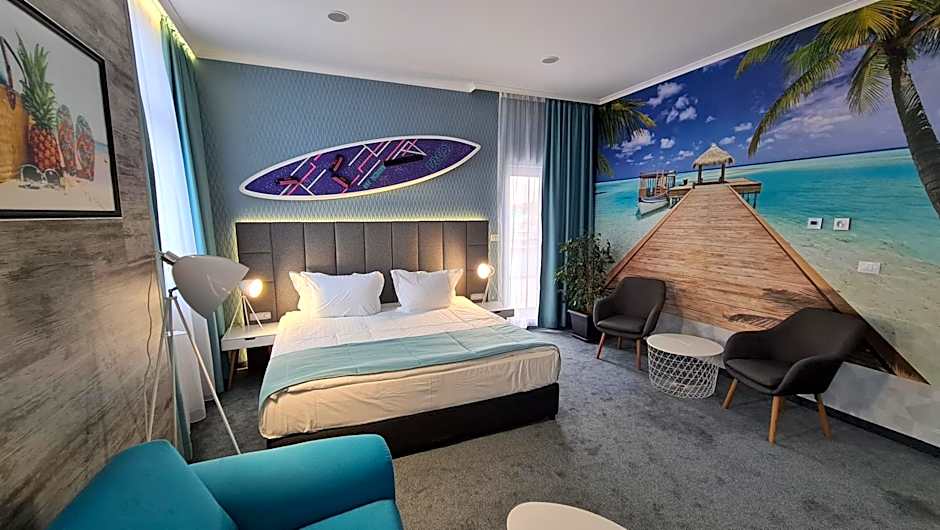 Aqua Hotel