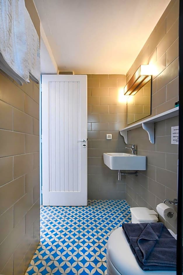 Kirki Village-Adults Only