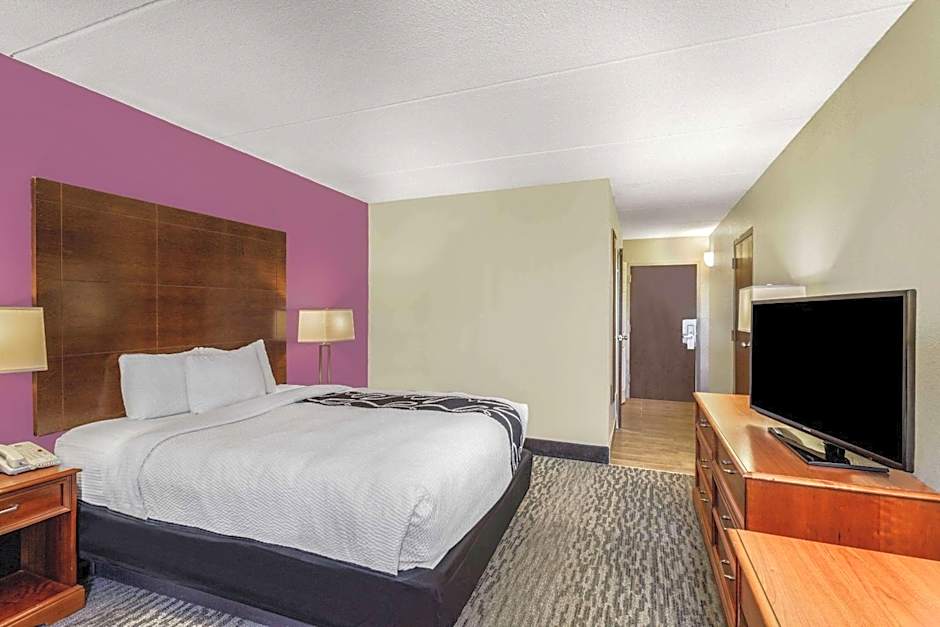 La Quinta Inn & Suites by Wyndham Binghamton - Johnson City