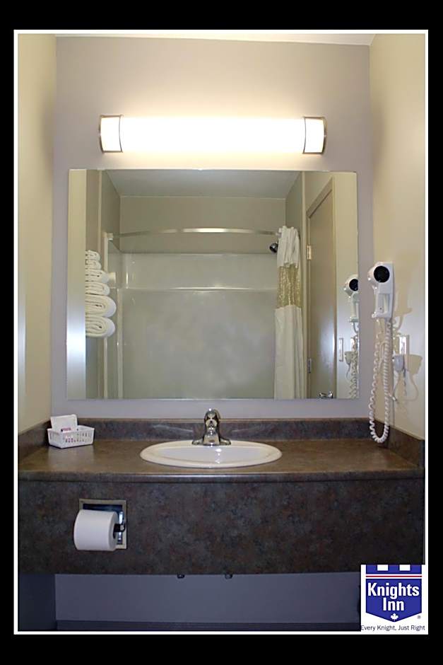 Knights Inn - Kamloops BC