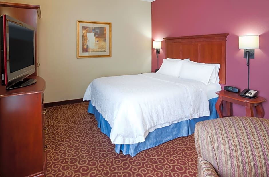 Hampton Inn Fairmont