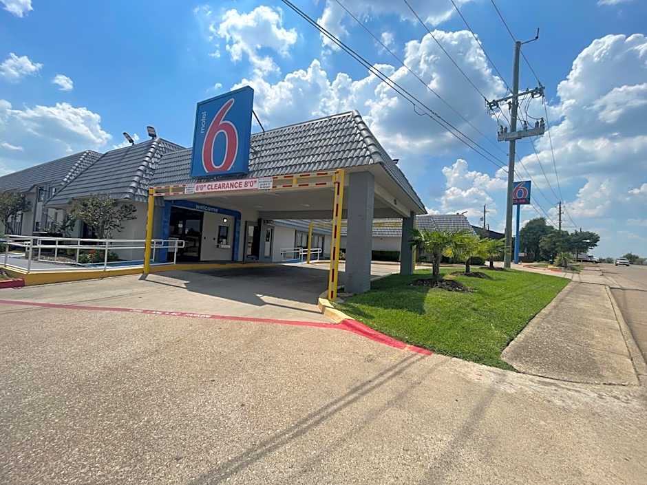 Motel 6-Duncanville, TX - Dallas