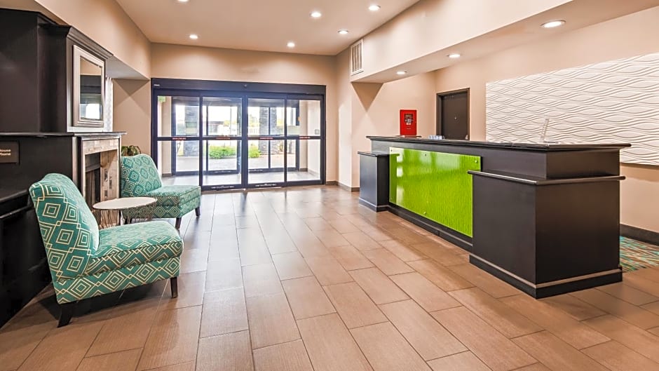 Ramada by Wyndham Burkburnett / Wichita Falls