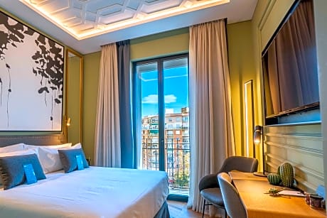 Junior Suite (1 King Bed)