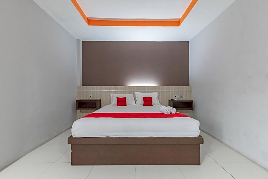 RedDoorz near Plaza Balikpapan