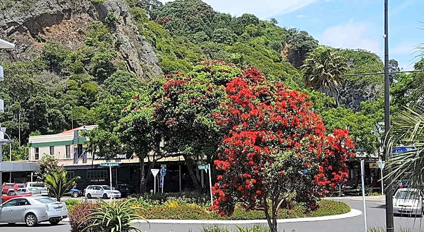 Whakatane Hotel