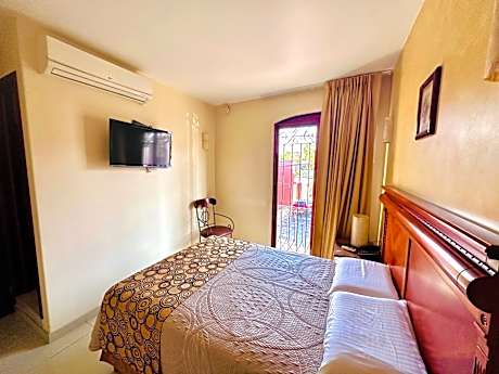 Large Single Room