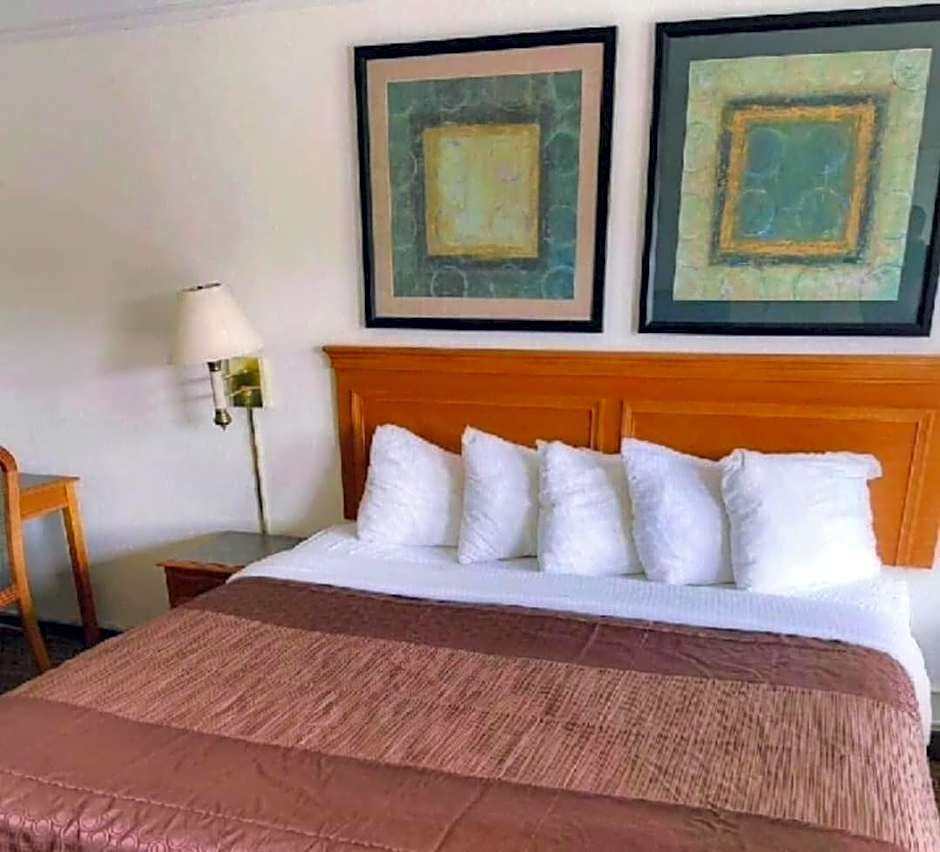 Rodeway Inn