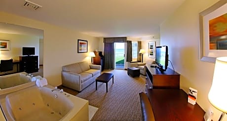 Standard King Room with Lake View