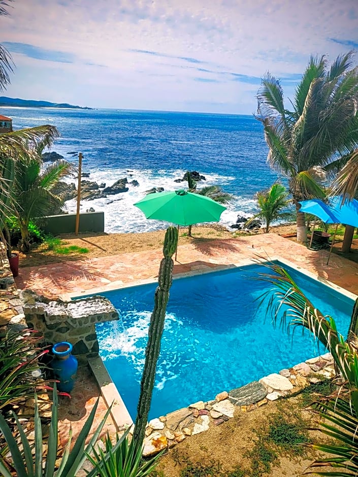 Hotel Luz de Mar ' right on the beach