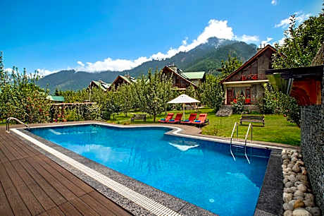Larisa Resort Manali