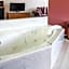 Econo Lodge Inn & Suites