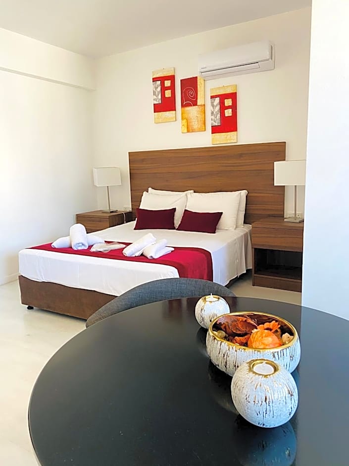 Eleonora Hotel Apartments