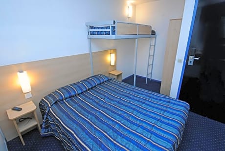 Triple Room - 1 Double Bed & Bunk Beds
