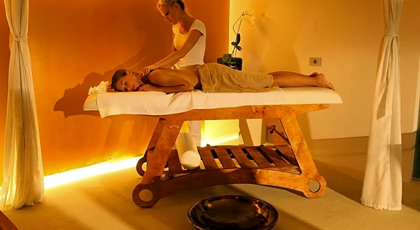 Boutique hotel - Sun House Banovci