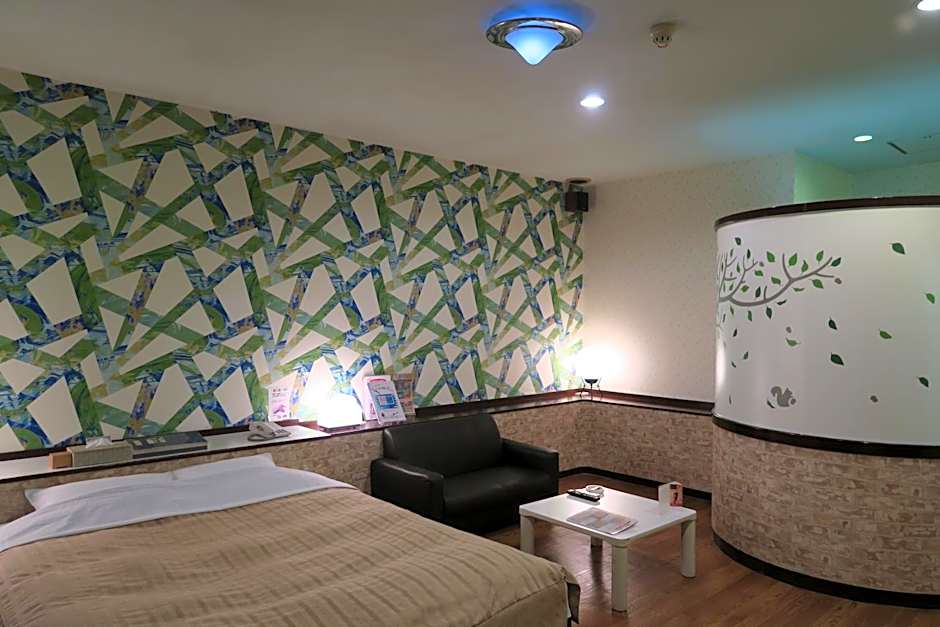 Hotel Carnival (Love Hotel)