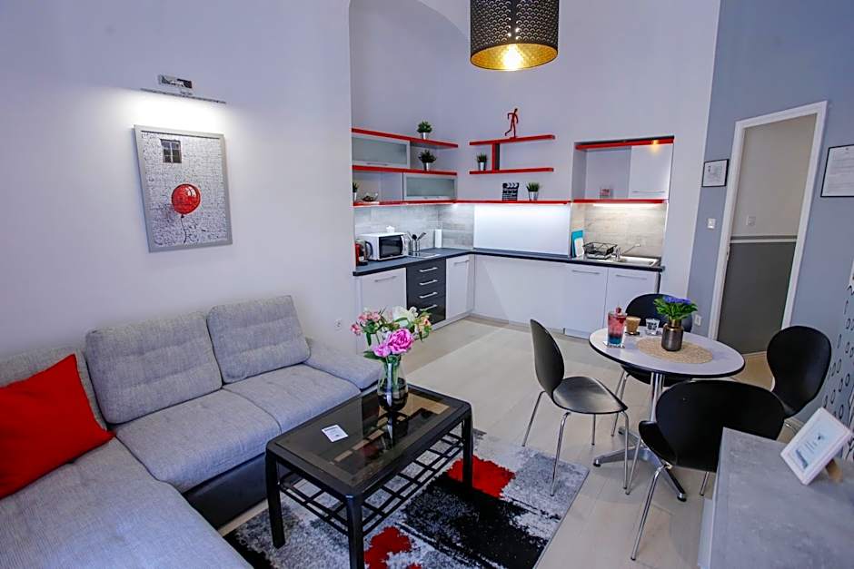 Uránia Apartmanház