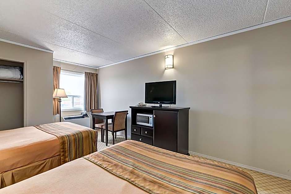 Airport Traveller's Inn