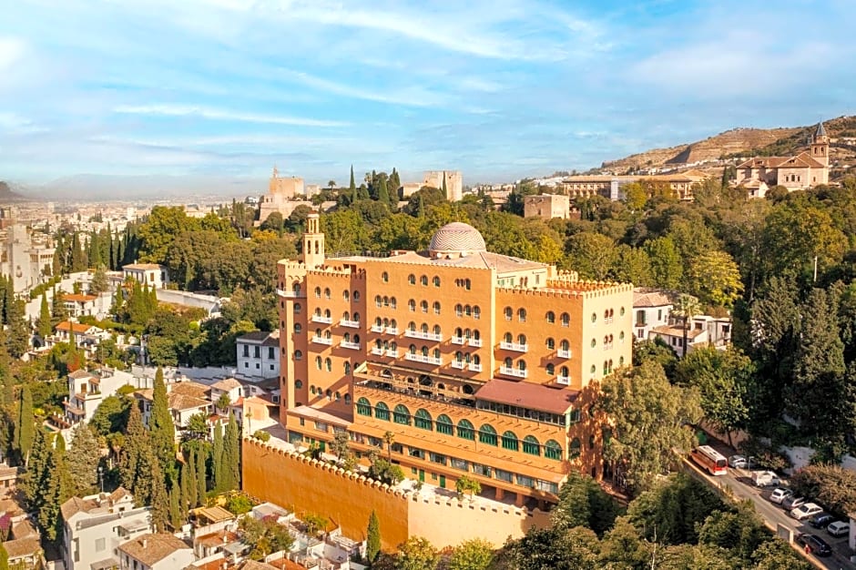 Alhambra Palace Hotel