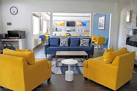 Comfort Inn & Suites Coralville - Iowa City near Iowa River Landing