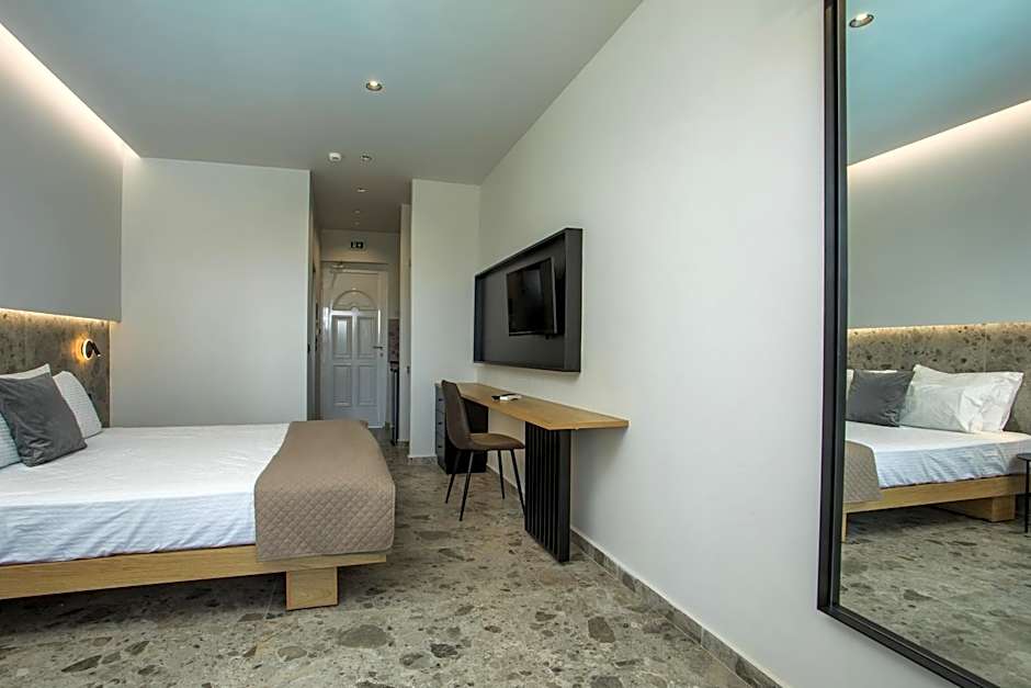 Dias Studios & Suites