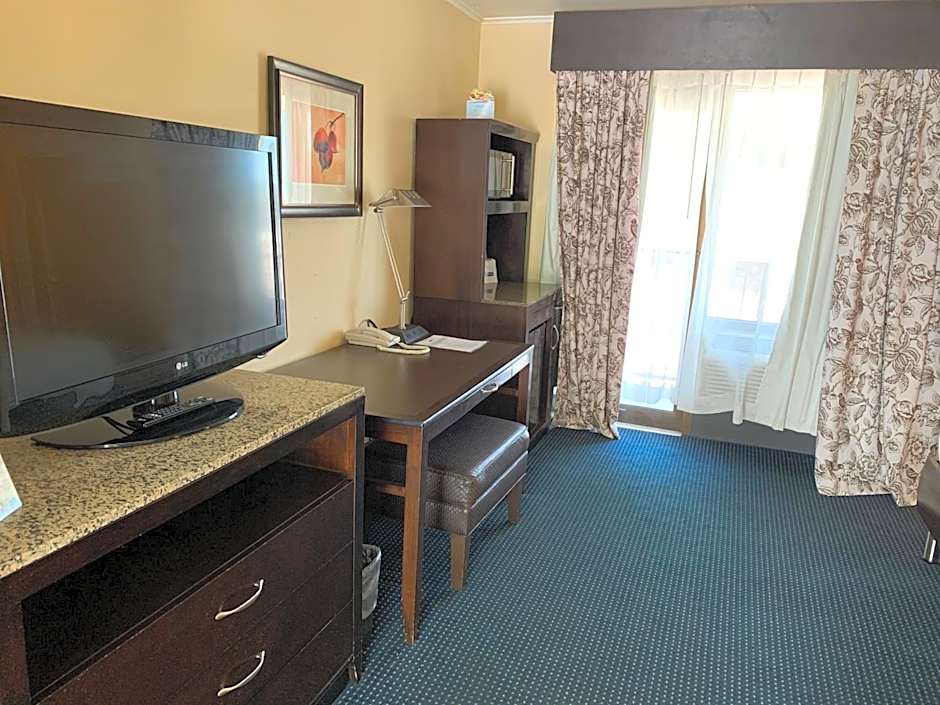 Travelodge by Wyndham Rapid City