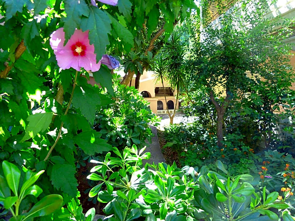 Sun Rise Hotel Apartments