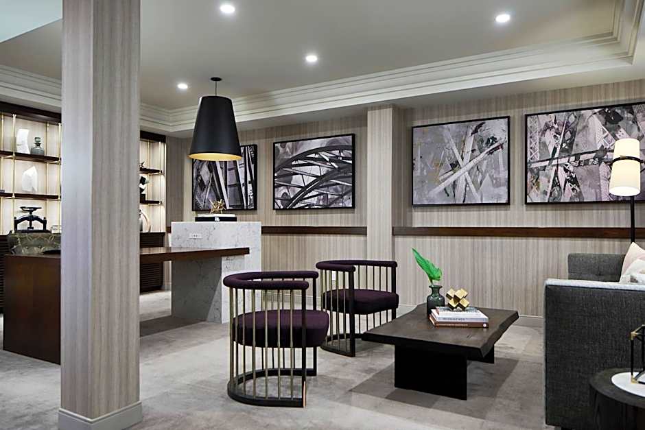 The Del Monte Lodge Renaissance by Marriott Rochester Hotel & Spa