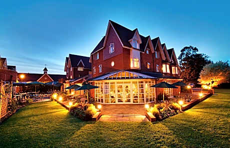 Hempstead House Hotel & Restaurant