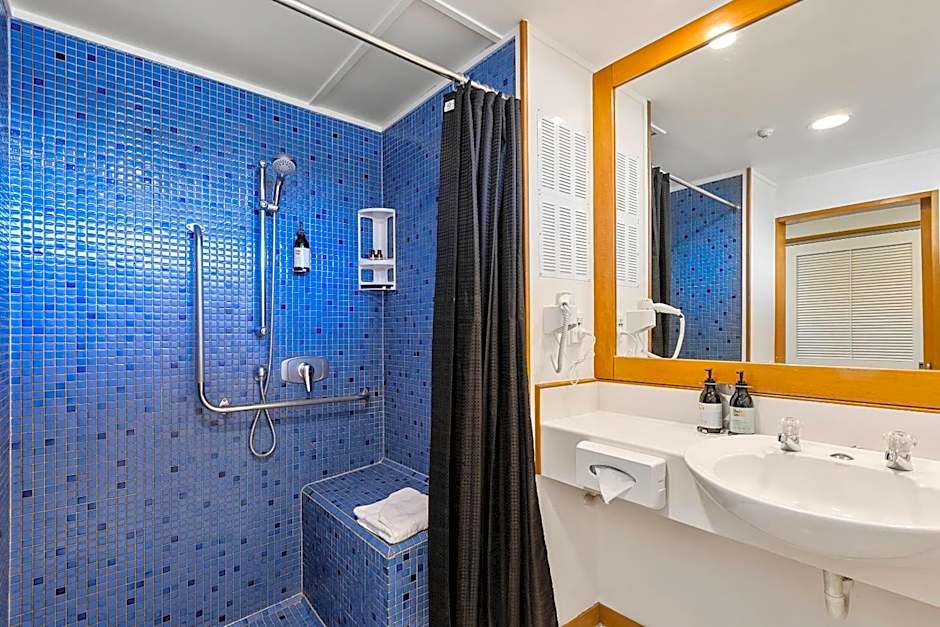 Quality Hotel Lincoln Green