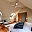 Manata Homestead & Lodge