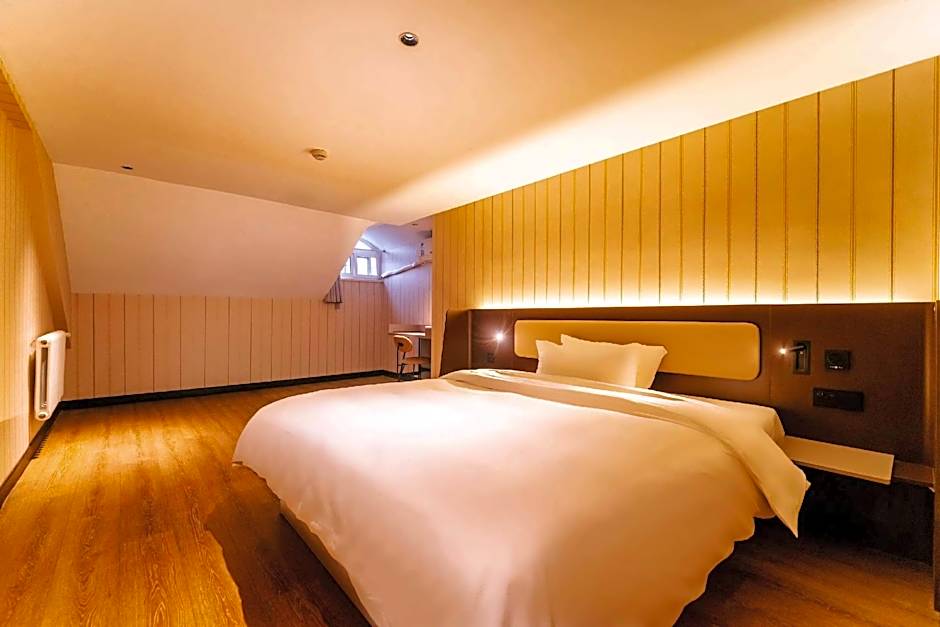 Hanting Hotel Qingdao Hai'er Industrial Park Metro Building Station