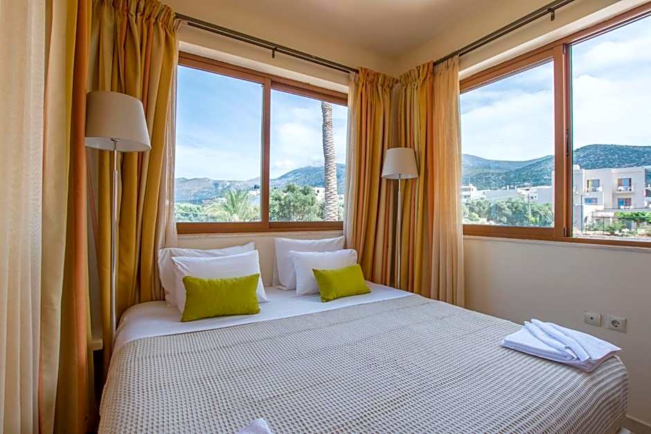 Danelis Studios & Apartments