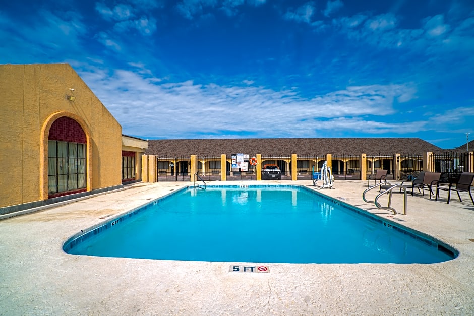 Aransas Bay Inn & Suites Corpus Christi by OYO