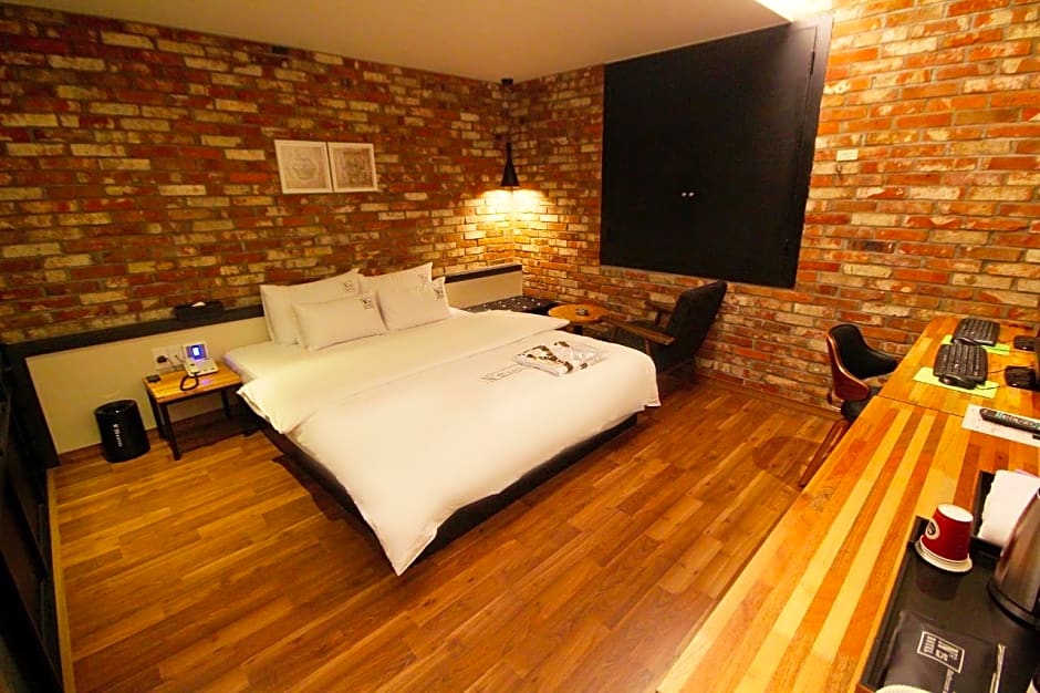 Changwon Masan No.25 Odong