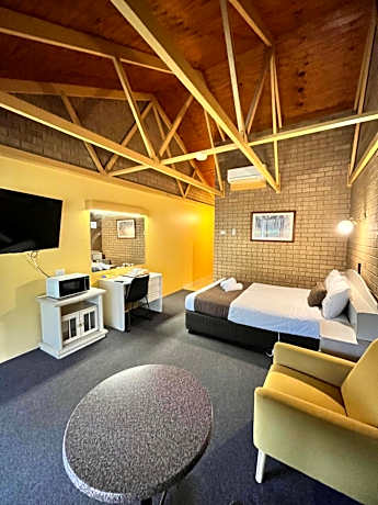 High Country Motor Inn Bright