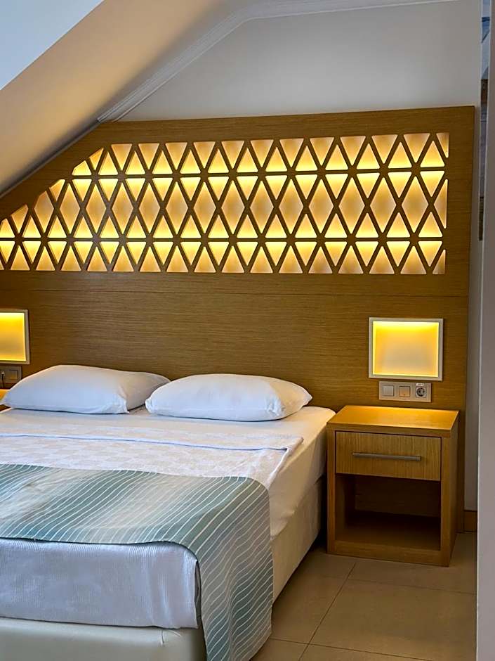 Aurasia Design Hotel