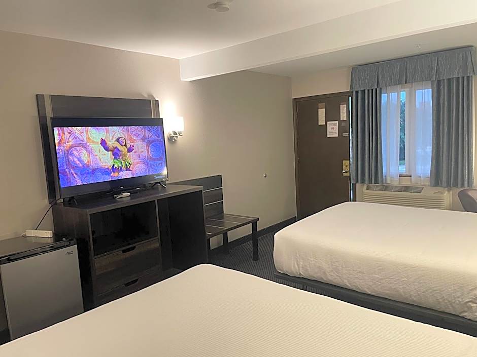 Landmark Inn