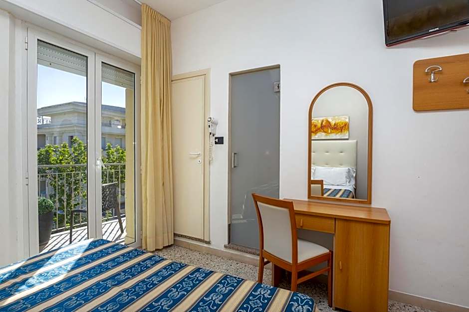Hotel Bridge