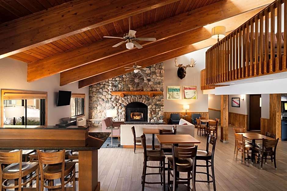 AmericInn by Wyndham Tofte Near Lake Superior