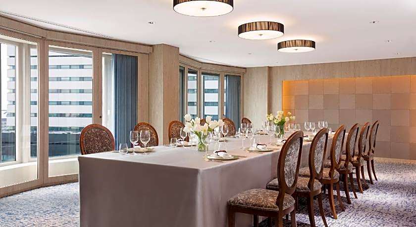 Courtyard by Marriott Shin-Osaka Station